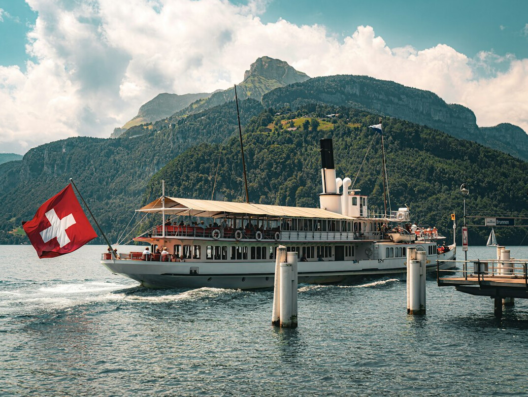 swiss lake boat ride